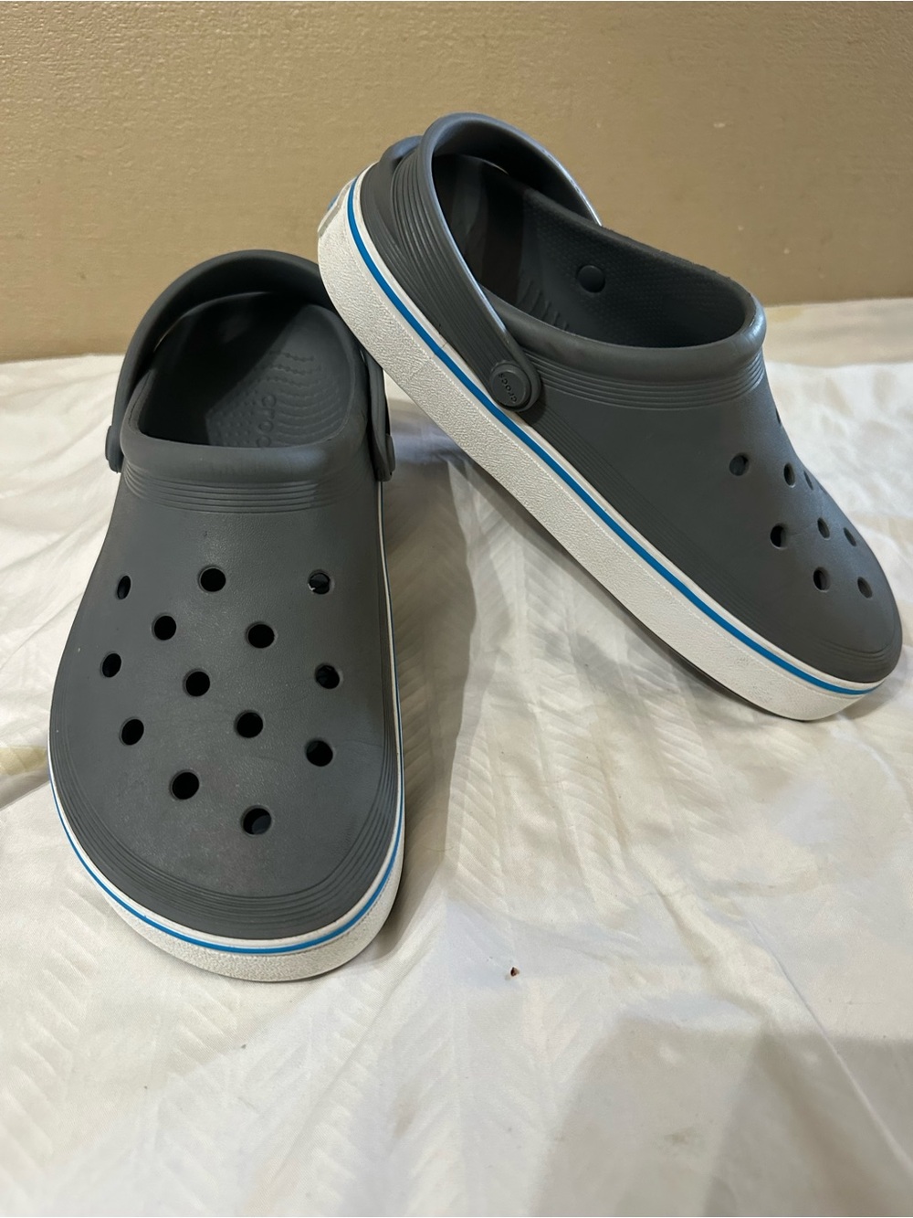 CROCS Off Court Classic Clogs